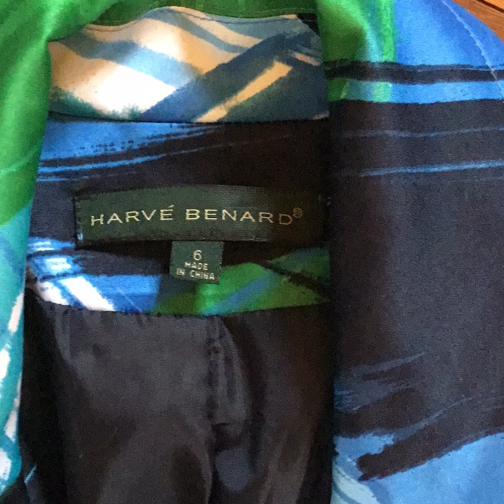 Beautiful Spring Jacket...Like New. - image 3